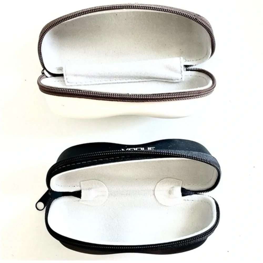 Vogue eyewear clamshell